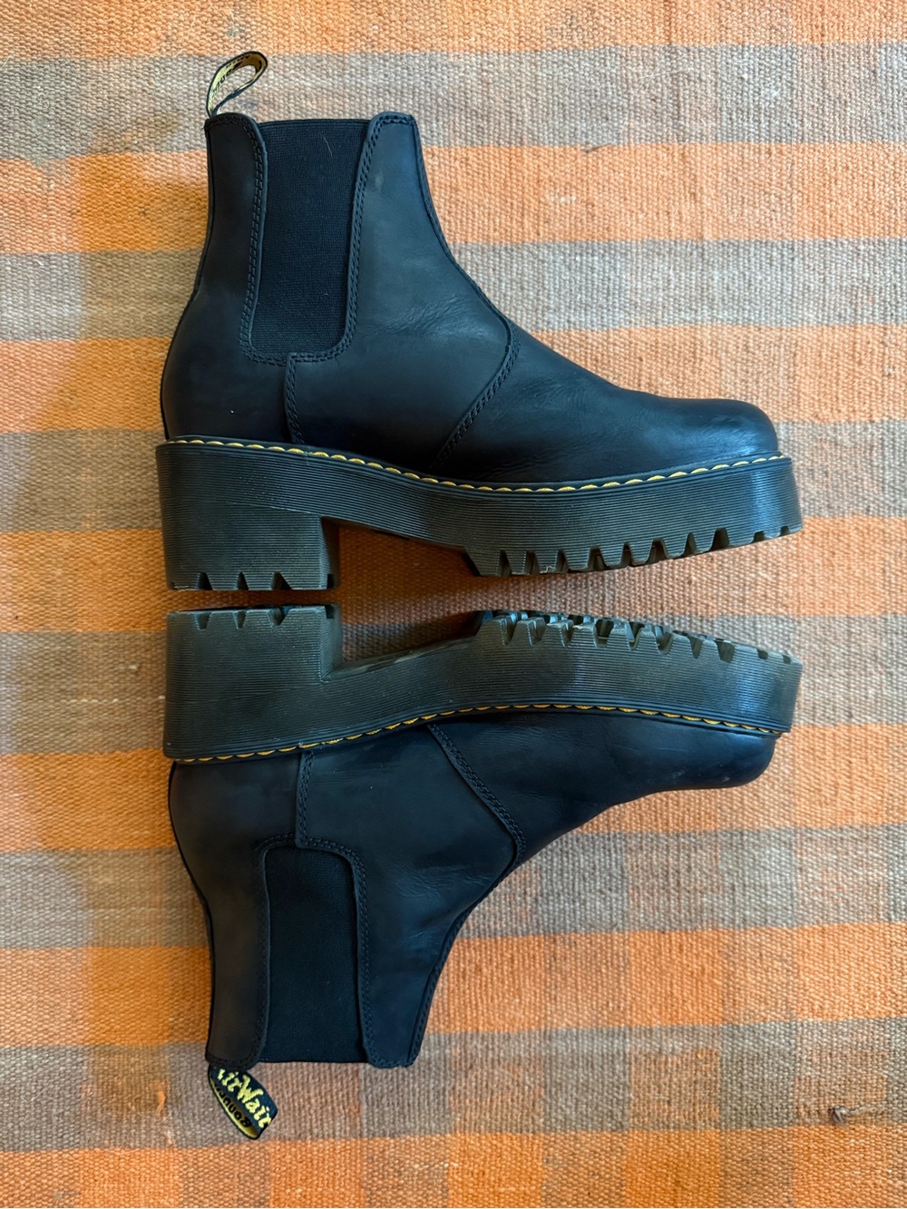 Dr. Martens Rometty Boots Women’s 9